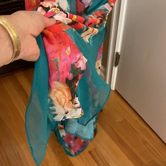 Guess by Marciano floral panels maxi skirt - Picture 9 of 12